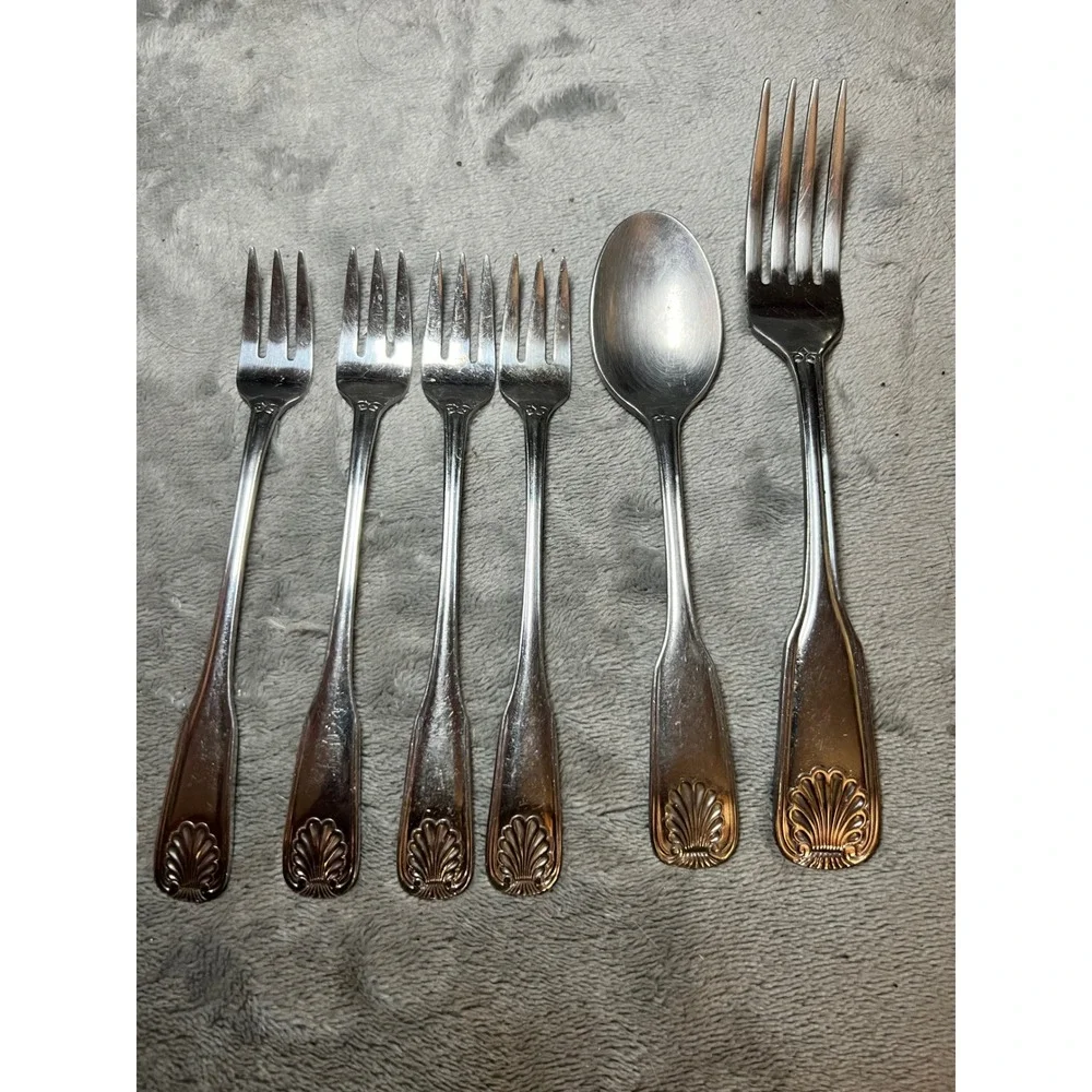 Vintage Oneida Laguna Stainless Flatware Lot Shell Fan Coastal MCM Replacement